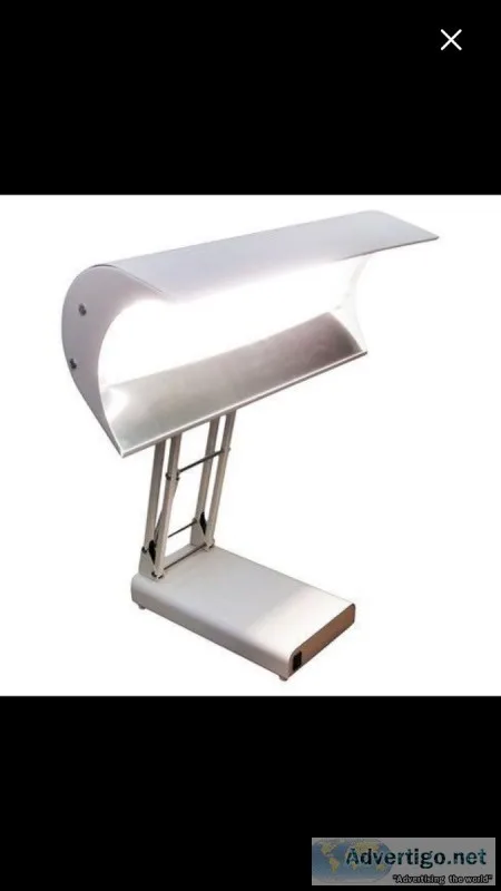 This Northern Light therapy lamp gives off 10000 lux of light an