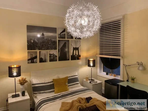 CHARMING ROOM