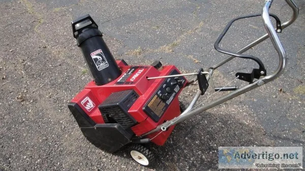 (Snowblower) Toro CCR2000 20 Inch Single-Stage 4.5Hp Snow Throwe