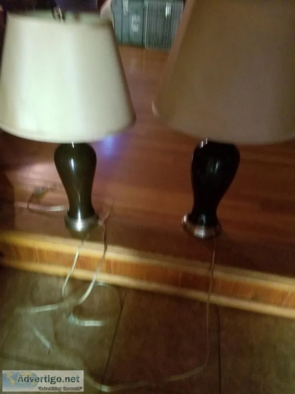 2 TABLE LAMPS