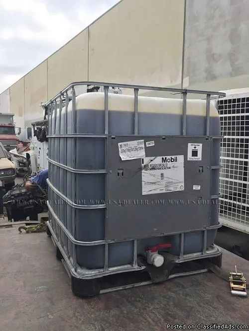 300 GALLON MOBILE PEGASUS SAE 15W-40 OIL