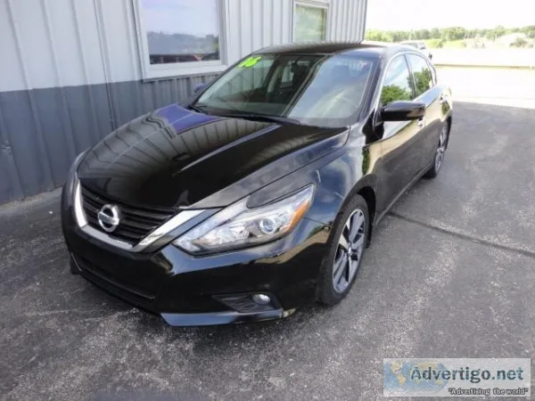 2016 Nissan Altima SR