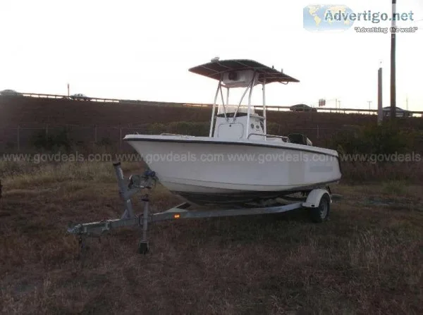 2004 TROPHY 1903 CC BOAT
