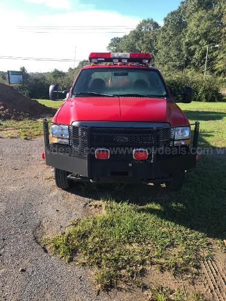 2003 Ford F-550 Crew Cab 4WD DRW