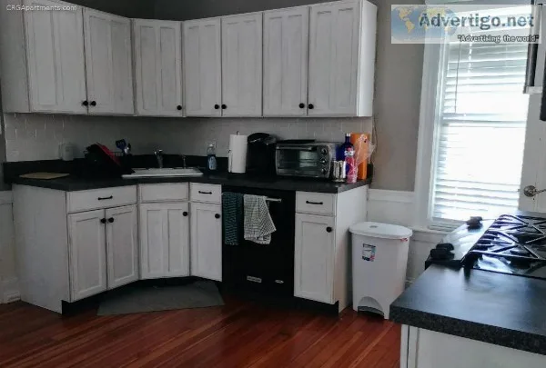 Irving St 3BED apt for rent
