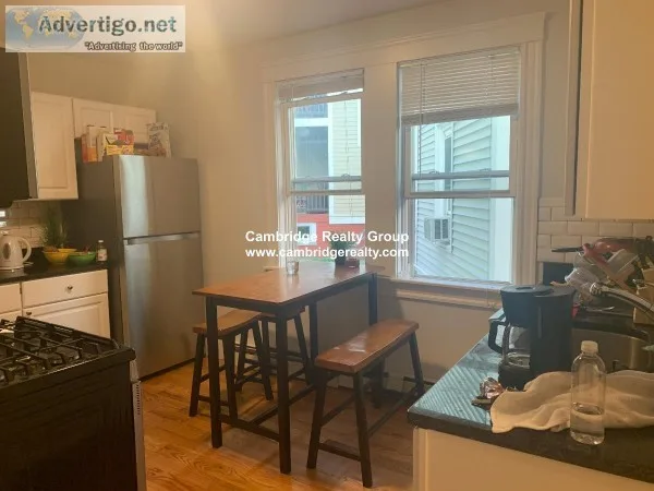 Hampshire st 3BED apt for rent