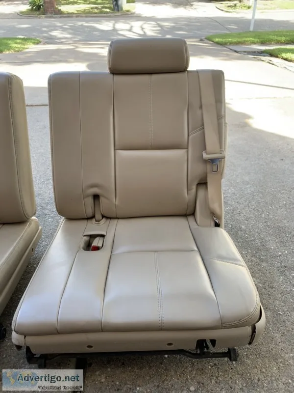 2011 Chevy Tahoe third row sit