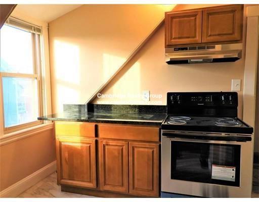 Grand View Ave 3 beds apt