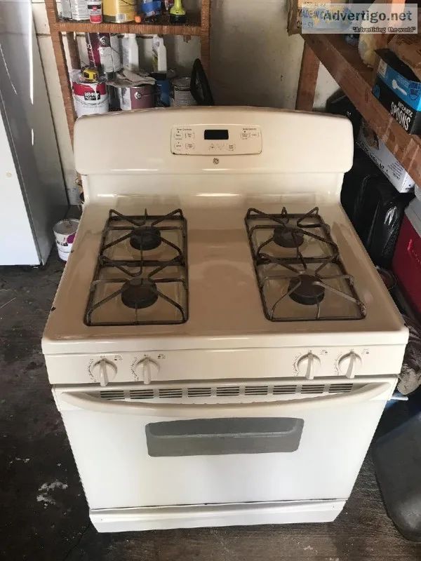 GE Gas Stove
