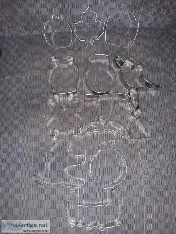 New Set Of Wilton Halloween Cookie Cutters