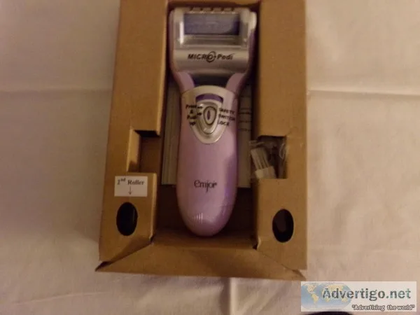 emjoi micro-pedi cordless purple  (nib)