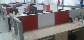 COMMERCIAL SHARING OFFICE WITH INDIVIDUALLY CLOSED CABINS AND SE