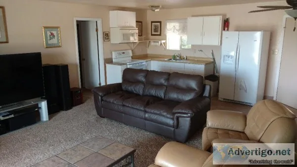 900 ft.&sup2 one bedroom one bath furnished
