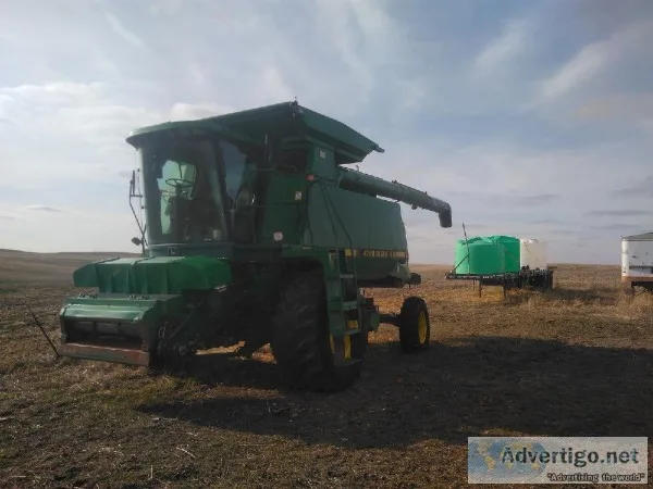 John Deere 9600 Combine