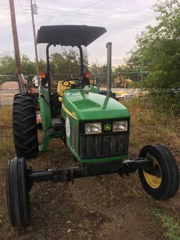 2004 JOHN DEERE 5420 used for mowing