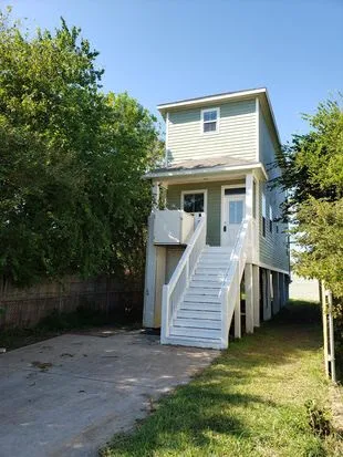 furnished 2bedrooms and 2baths