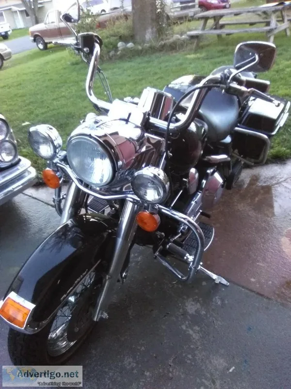 2000 Road King black very low miles 8.000