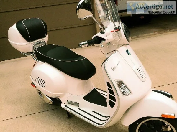 2010 Vespa GTS 300 with extras