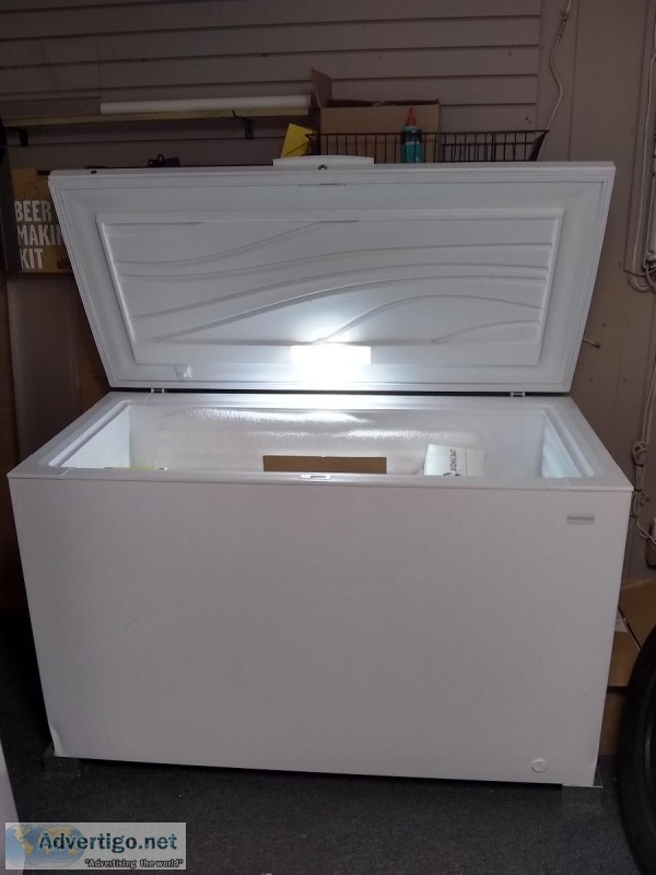 FREEZERS AND GLASS DRINK COOLER