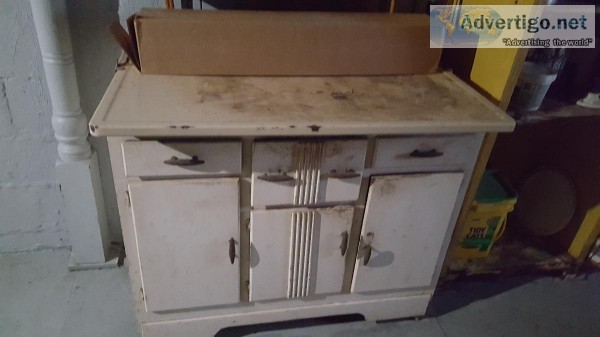 ANTIQUE DESK