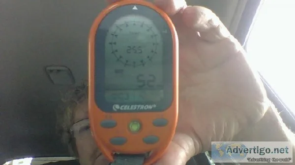 CELESTRON TREKGUIDE DIGITAL ALTIMETER COMPASS