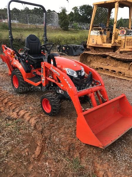 2017 Kubota LoaderBackhoe