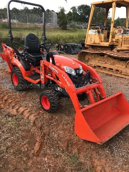 2017 Kubota LoaderBackhoe
