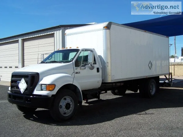 FORD F750 Box -- Cummins Diesel