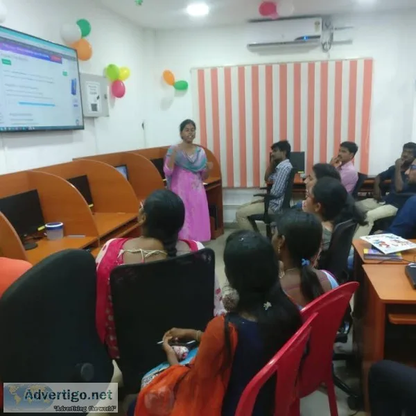 Training in software development technologies