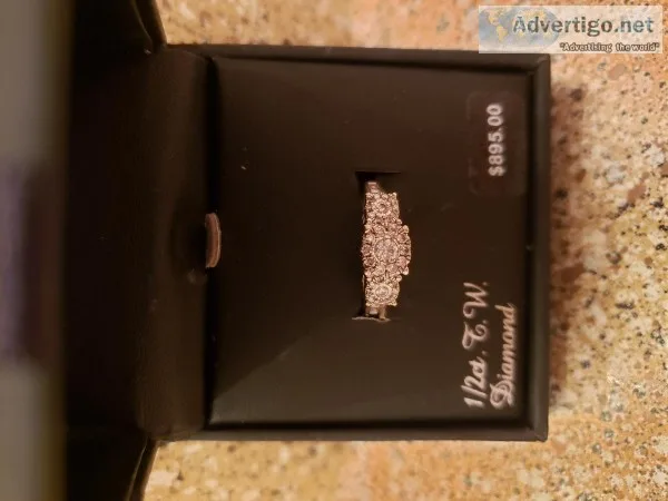 Ladies engagement ring