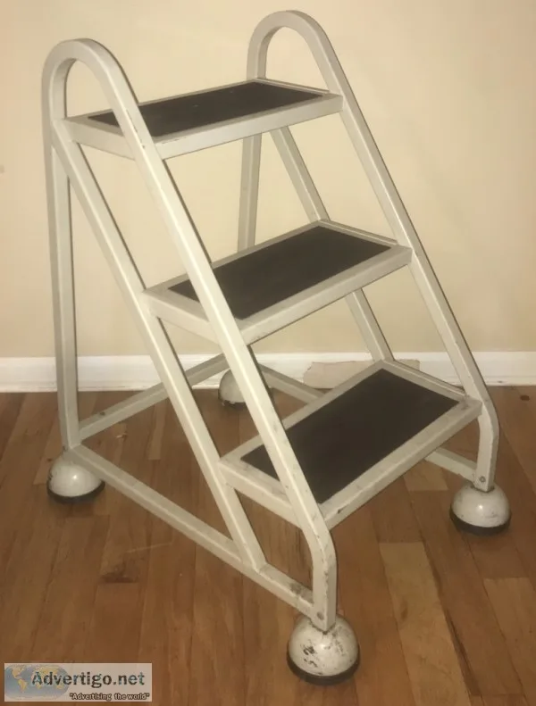 THE ORIGINAL STOP-STEP LADDER BY CRAMER INC.
