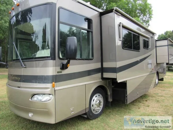 2004 Winnebago Journey 39W