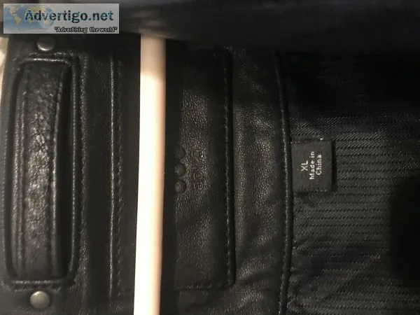 XL LEATHER JACKET