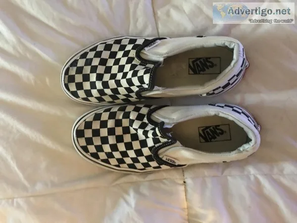 GIRLS SHOES