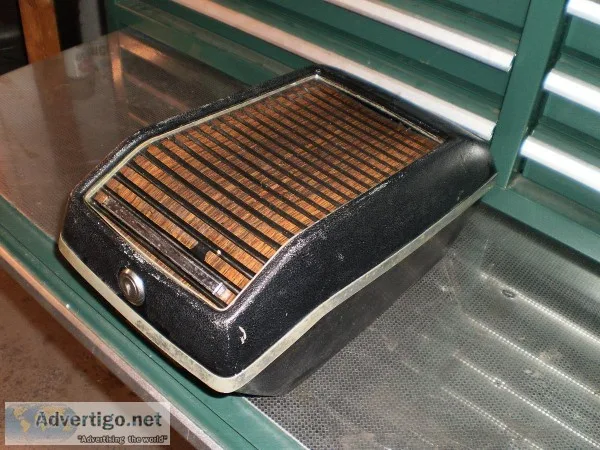 SKYLARK GTO CHEVELLE CUTLASS Cadillac 8-Track Mini Console Vinta