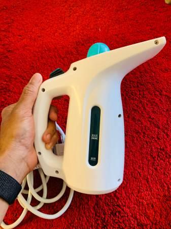 Mainstays 800W Handheld Steamer Mainstays 800W Handheld Steamer 