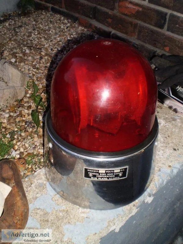 RARE FEDERAL BEACON RAY VINTAGE STROBE LIGHT MS51317 OSILLATING