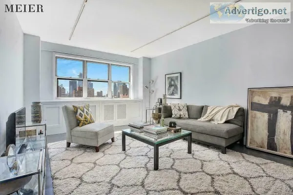 Lincoln Square Full-Service Luxury 2 BR Co-Op for Sale