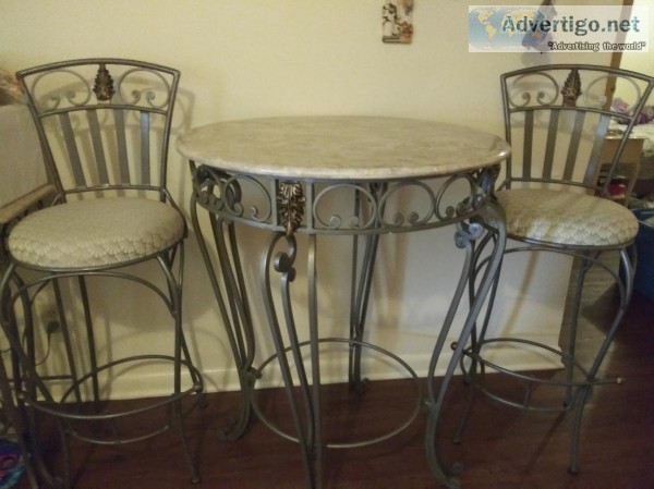 Marble rop round table