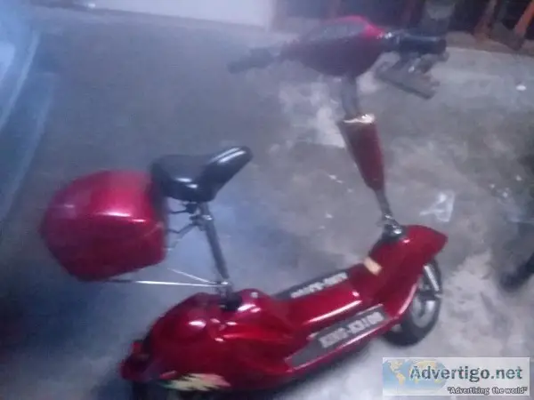 Electronic Red Scooter w battery charger