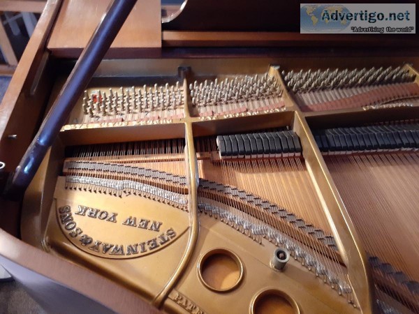 Steinway Grand (6  2") Walnut Finish