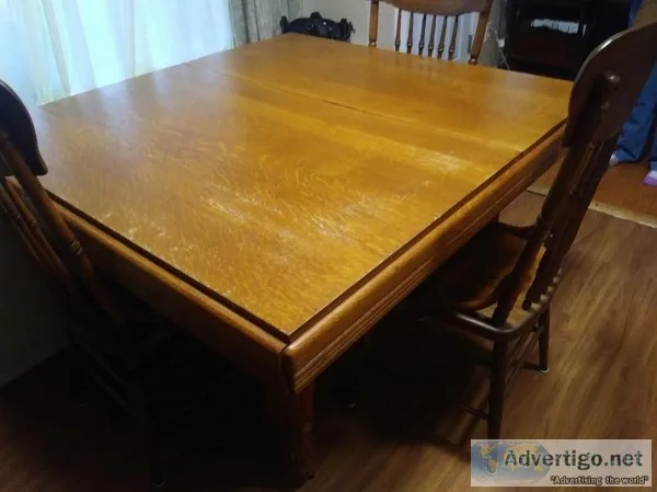 Antique table and 4 chairs good condition