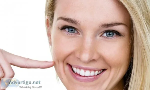 Royal Lush providing Dimple creation