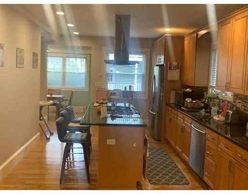 College Ave Somerville 4BED apt for rent