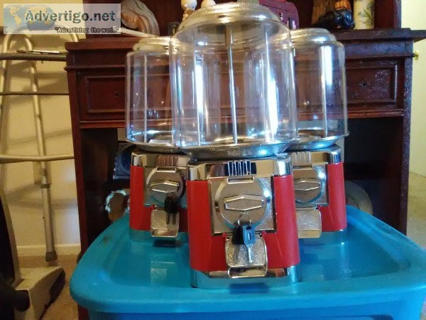 3 gumball machines