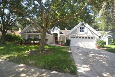 Comfortable family single house on rent