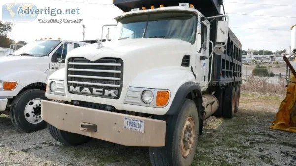 2003 Mack CV713
