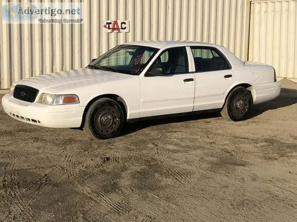 2005 FORD CROWN VICTORIA SEDAN