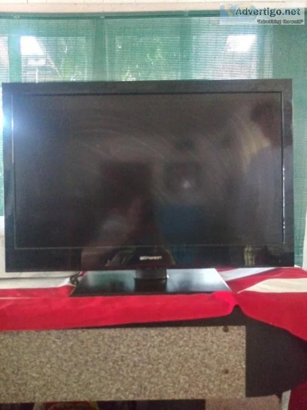 Emerson 32&quot LCD Tv