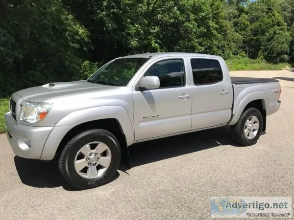 2005 Toyota Tacoma Silver Pickup Truck 63252 Miles